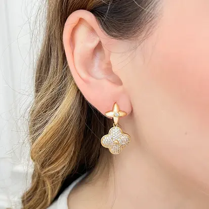 Brinco Inspiração Flor e Trevo em Micro Zircônias - Dourado