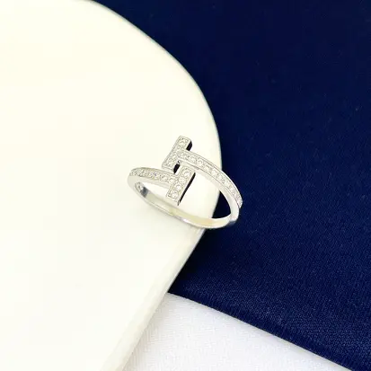 Anel Regulável Retângulo nas Extremidades com Zircônia - Ródio Branco