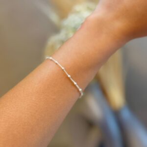 Pulseira com Bolinhas Minimalistas 18cm