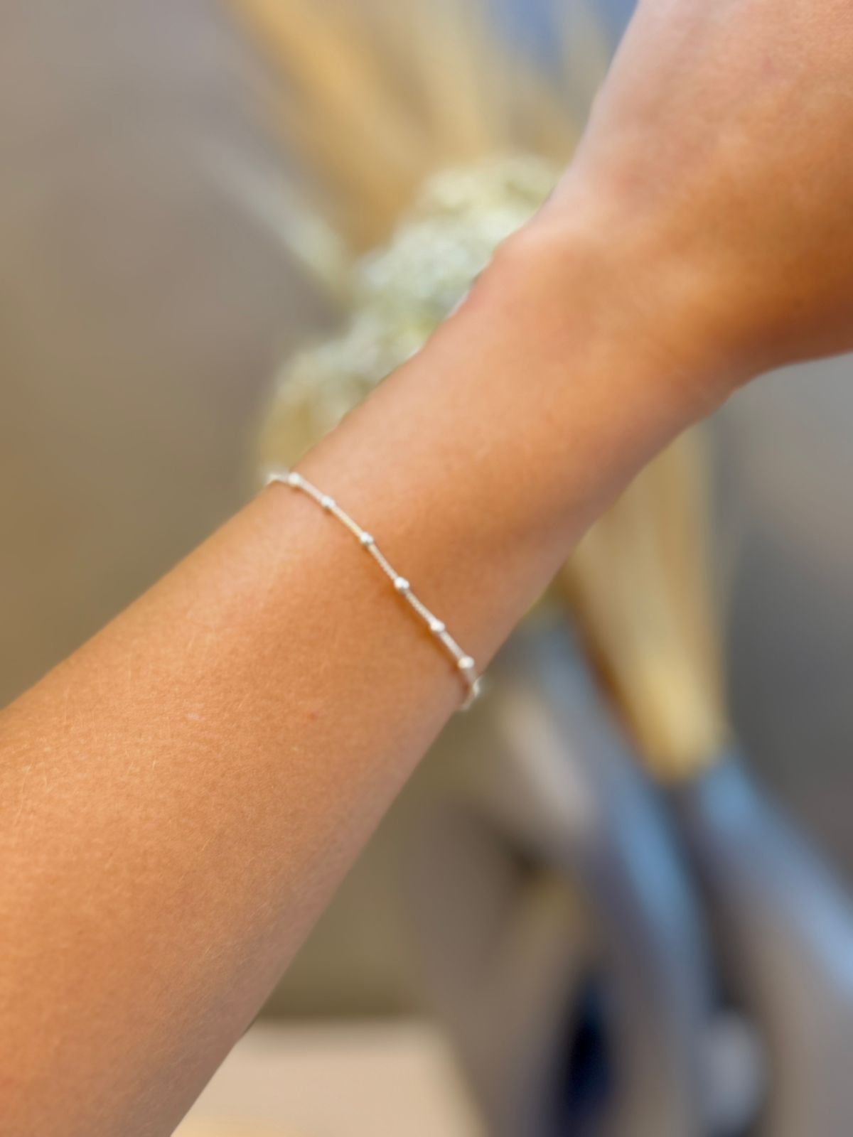 Pulseira com Bolinhas Minimalistas 18cm