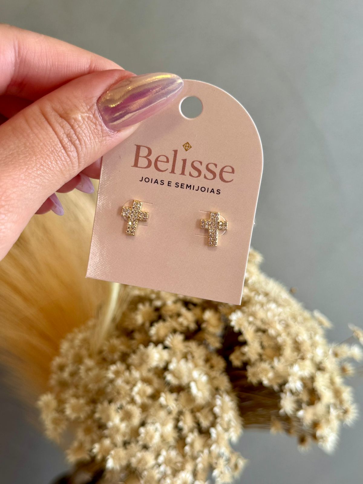 Brinco Cruz Cravejada com Zircônias - Dourado