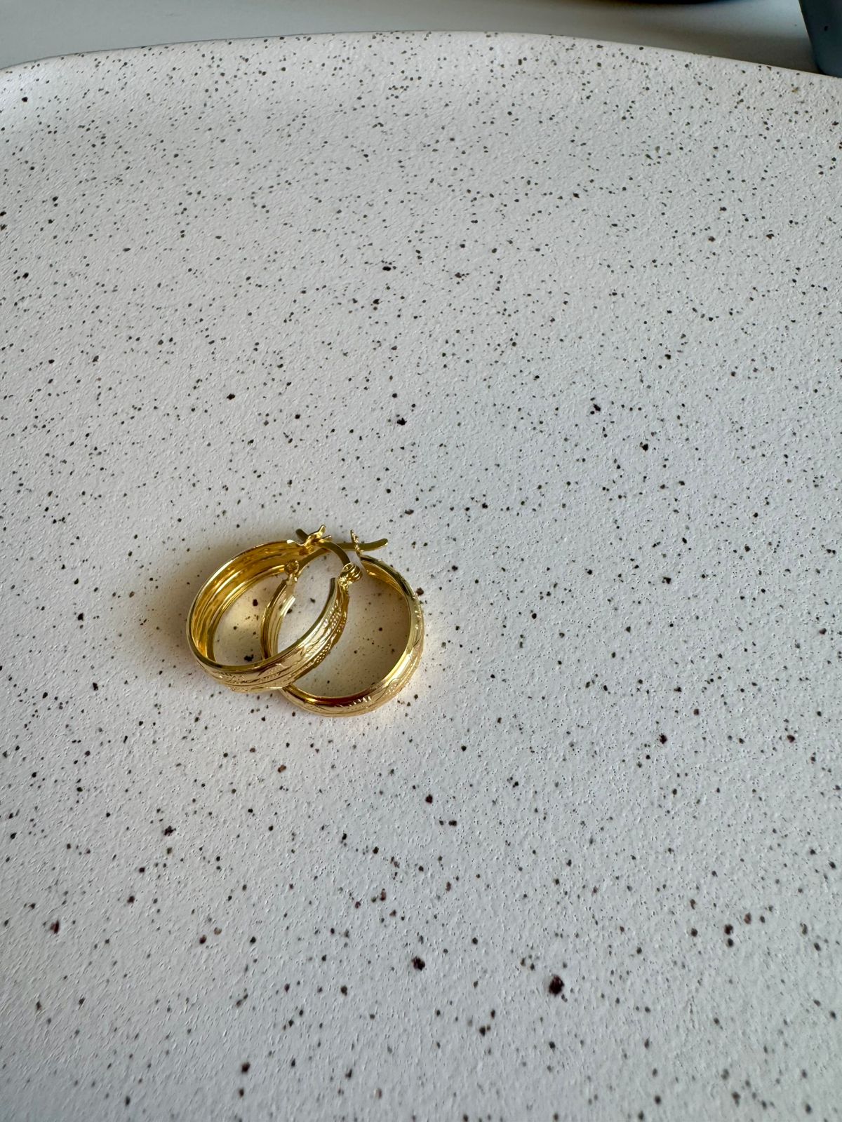 Brinco Argola Textura - Dourado