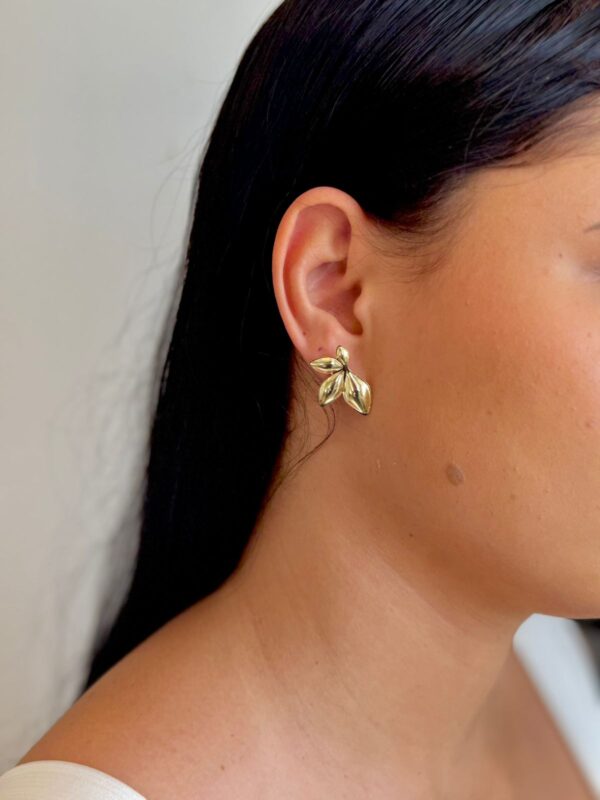 Brinco Meia Flor - Dourado