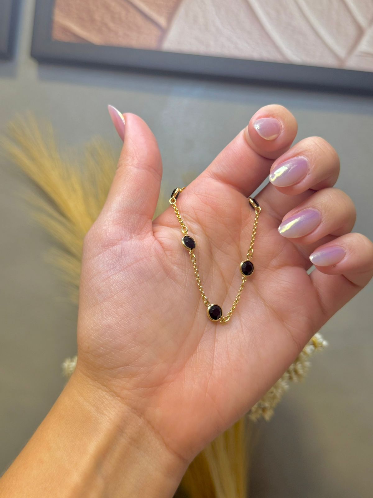 Pulseira Com Zircônias Pretas 18cm - Dourado