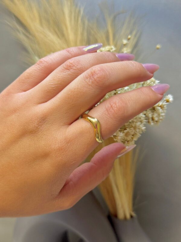 Anel Wave - Dourado