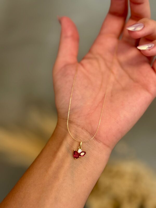 Colar Borboleta Rubi - Dourado - Imagem 2
