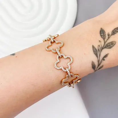 Pulseira Inspiração Trevos Vazados e Elos em Micro Zircônias - Dourado