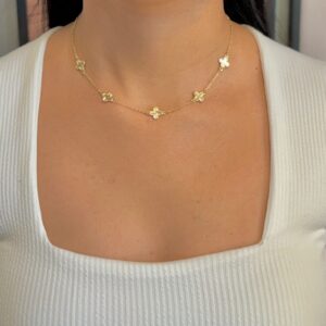 Colar Choker Trevo Detalhado Pequeno - Dourado