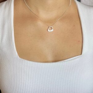 Colar Coração com Micro Zircônias
