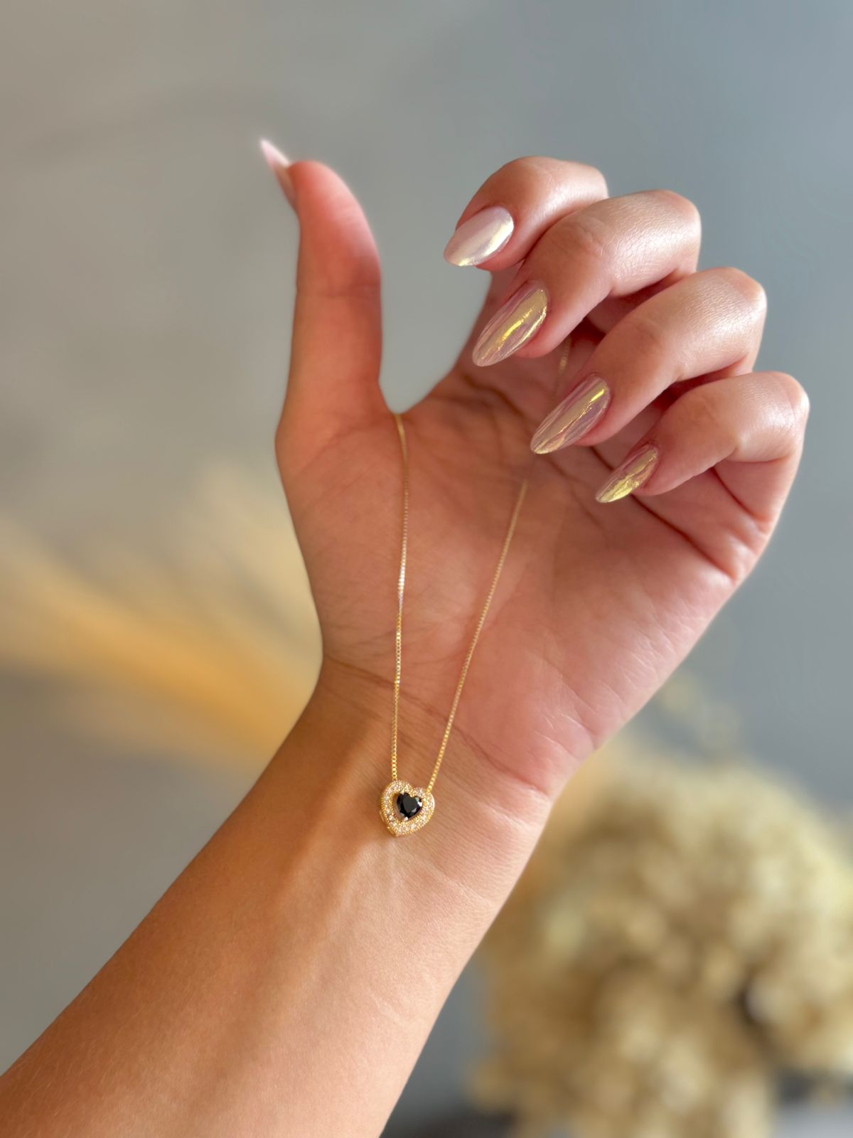 Colar Coração Pedra Preta - Dourado