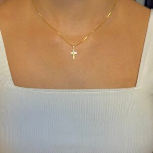 Colar Cruz com Micro Zircônias Coloridas