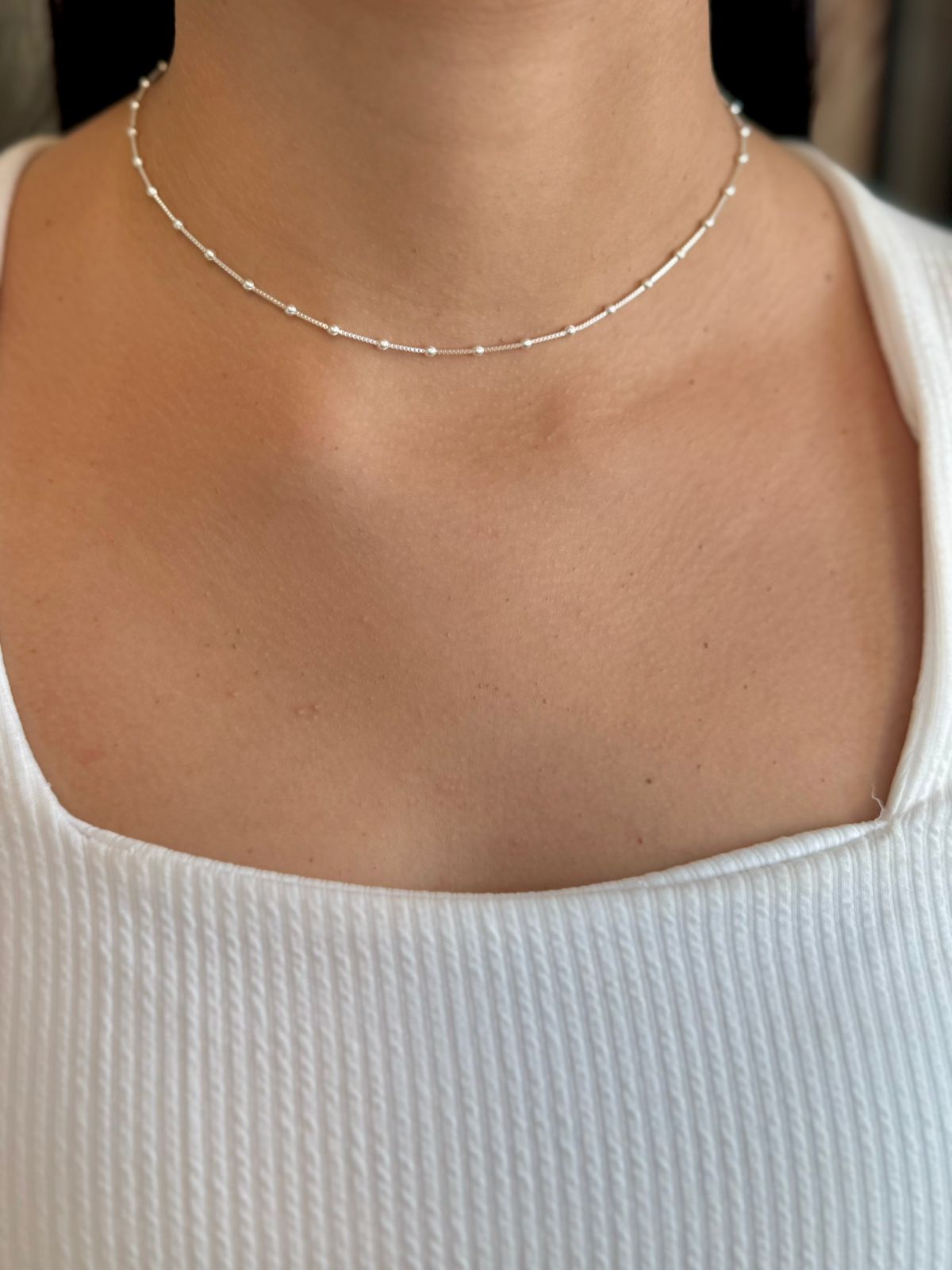 Colar Choker Bolinhas Minimalistas 35cm