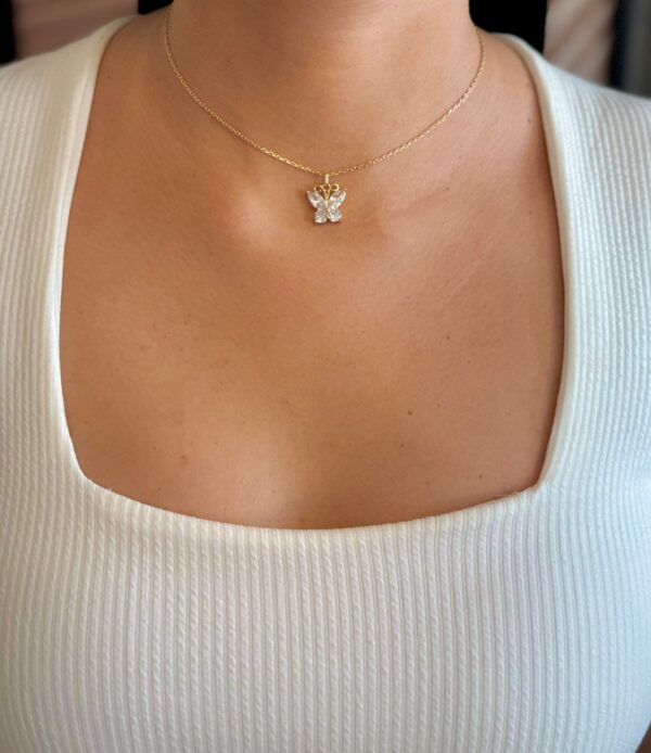 Colar Borboleta Cristal