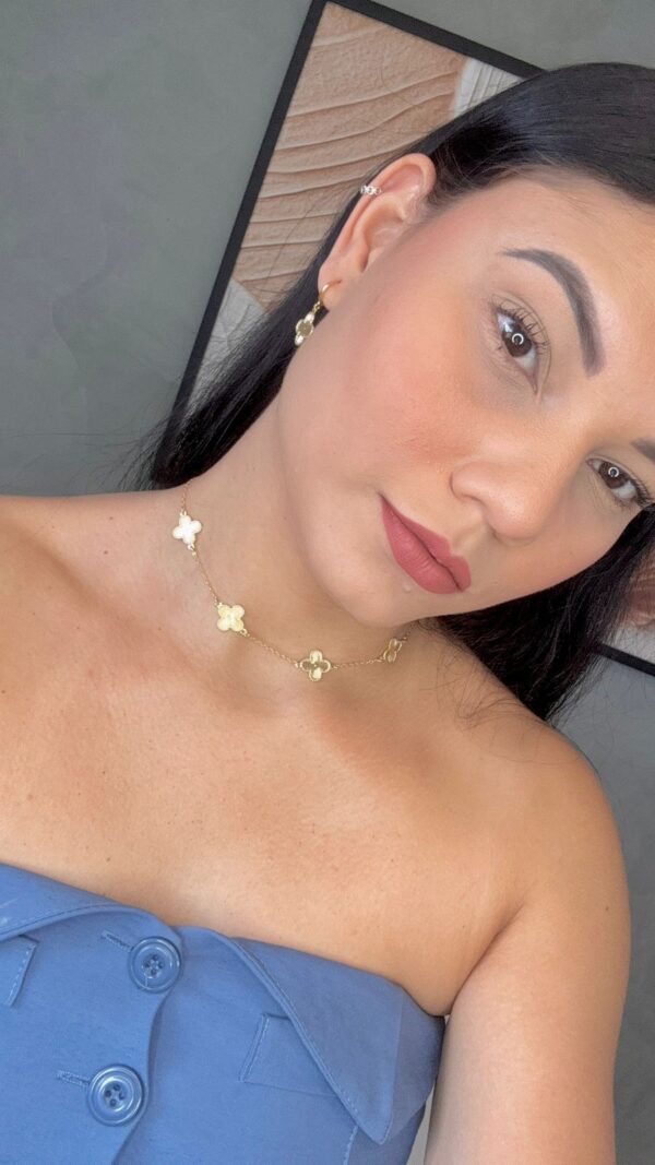 Colar Choker Trevo Detalhado - Dourado